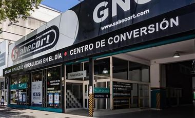 Galpon  con salon comercial y oficinas en Zona sur Rosario
