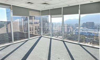 Oficina en Arriendo en A pasos del Metro Manquehue, Futura línea 7 del Metro, excelente conectiviad