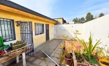 Casa en Venta en Pje. Eldin 5938