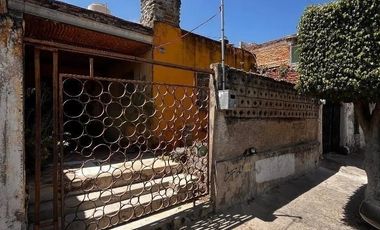 Casa en Venta en Zapopan, Centro,  Zapopan, Jalisco  Se ofrece como terreno