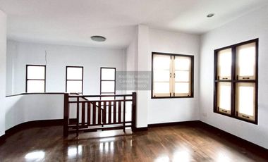 FOR SELL House Nakarin Thani  CX-121861