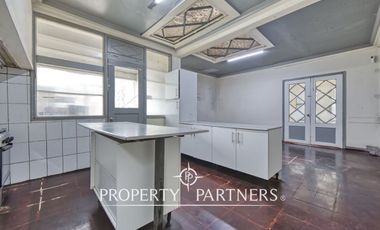 Estupenda oportunidad casa comercial en Ñuñoa.