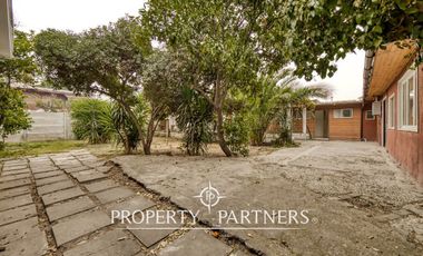Estupenda oportunidad casa comercial en Ñuñoa.