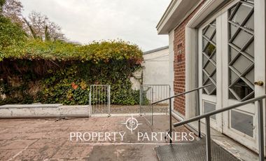 Estupenda oportunidad casa comercial en Ñuñoa.