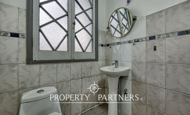 Estupenda oportunidad casa comercial en Ñuñoa.