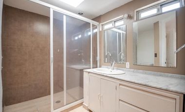 Venta de Casa Ubicada en Av de Las Flores