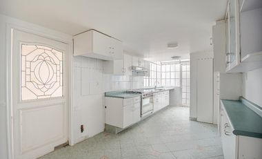 Venta de Casa Ubicada en Av de Las Flores