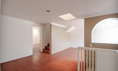Venta de Casa Ubicada en Av de Las Flores