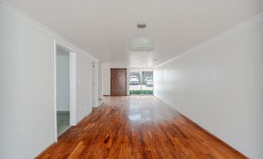 Venta de Casa Ubicada en Av de Las Flores