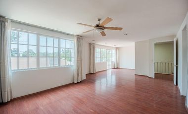 Venta de Casa Ubicada en Av de Las Flores