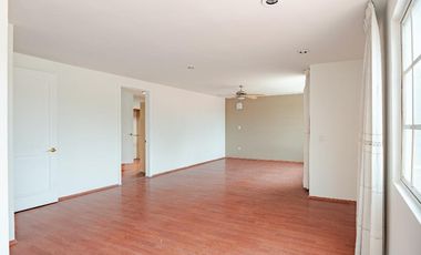 Venta de Casa Ubicada en Av de Las Flores