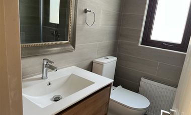 Casa en Arriendo en Condominio peumahuen