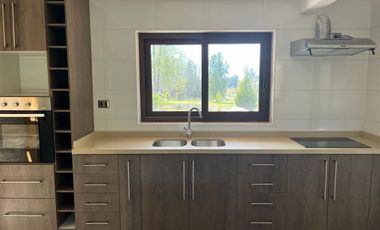 Casa en Arriendo en Condominio peumahuen