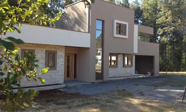 Casa en Arriendo en Condominio peumahuen