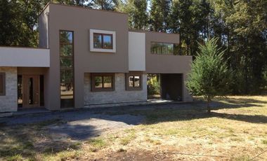 Casa en Arriendo en Condominio peumahuen