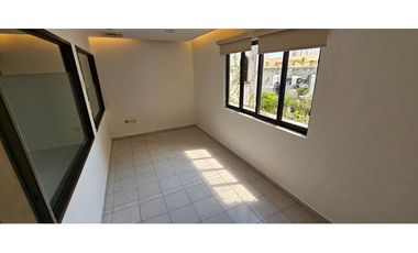 RENTA/VENTA  LOCAL/OFICINA PLAZA SAN ANGEL INN 