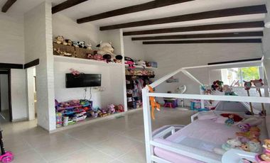 En Venta Casa Campestre de un piso en Colinas, Jamundí