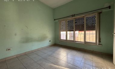 Venta de Casa para Dos Familias en Quilmes Oeste