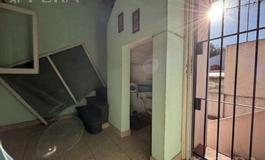 Venta de Casa para Dos Familias en Quilmes Oeste