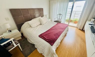 Venta - Departamento 4 Ambientes con Dependencia, 2 Cocheras, 3 Bauleras - Ramos Mejía Centro