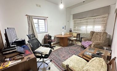 Casa con 2 dormitorios zona Factory Quilmes