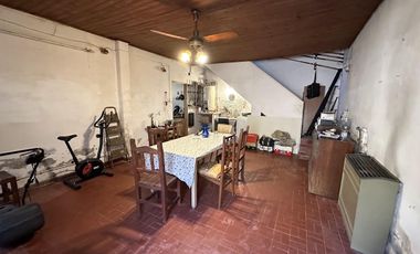 Casa con 2 dormitorios zona Factory Quilmes