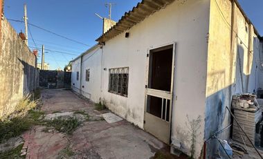 Casa con 2 dormitorios zona Factory Quilmes