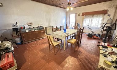 Casa con 2 dormitorios zona Factory Quilmes