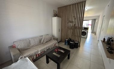 Alquiler, Casa 2 dorm, 1 Baño, Patio, Garage, Docta!