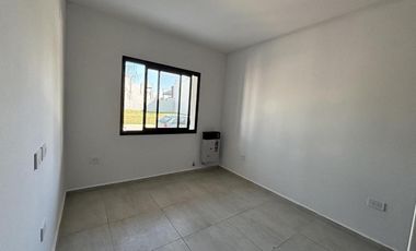 Alquiler, Casa 2 dorm, 1 Baño, Patio, Garage, Docta!