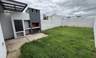Alquiler, Casa 2 dorm, 1 Baño, Patio, Garage, Docta!