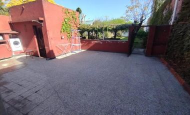 Casa en venta - 2 Dormitorios 1 Baño - Quilmes