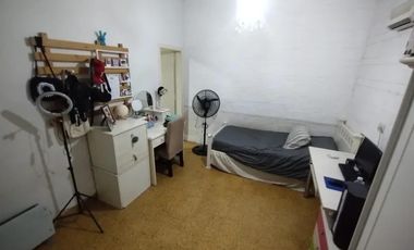 Casa en venta - 2 Dormitorios 1 Baño - Quilmes