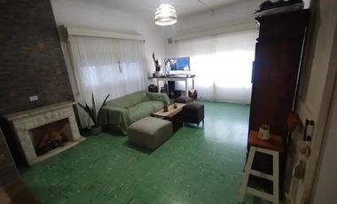 Casa en venta - 2 Dormitorios 1 Baño - Quilmes
