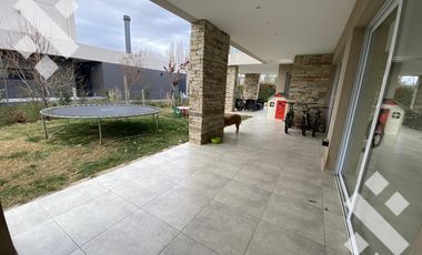 Casa en  Barrio privado Sauces del Limay