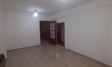 Venta Casa 3 Ambientes Parrilla Cochera