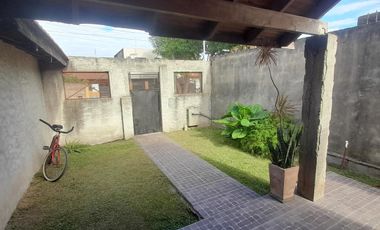 Venta Casa 3 Ambientes Parrilla Cochera