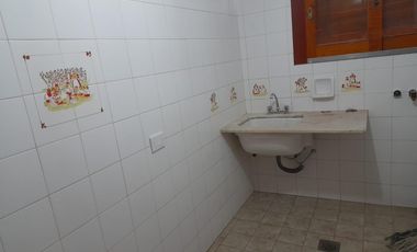 Casa en  alquiler tres dormitorios Urca