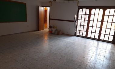 Casa en  alquiler tres dormitorios Urca
