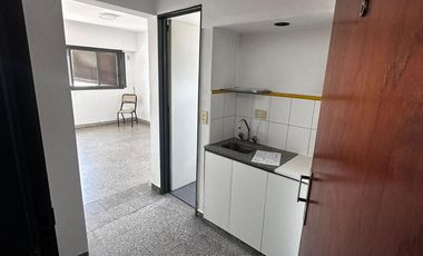 Monoambiente en Quirno al 100