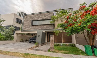 Casa en venta en Puerta Plata (recorrido virtual)