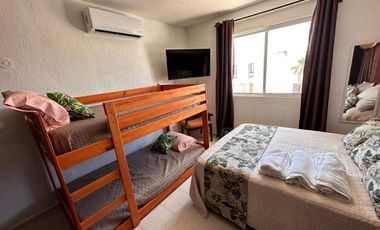 CASA EN VENTA  EN CHUBURNA MERIDA, AMOBLADA Y EQUIPADA