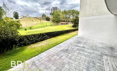 Departamento Garden en renta o venta con jardín en Bosque Real, Green 22