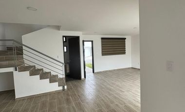 Casa en Renta. San Mateo Atenco EdoMex.