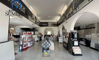 Local comercial en Av. Ocampo (disponible para renta o venta)