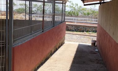 TERRENO CON CONSTRUCCIÓN EN VENTA - C. EL SALTO-CHAPALA