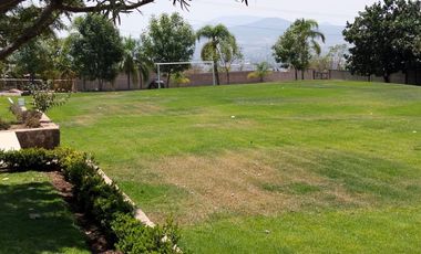 TERRENO CON CONSTRUCCIÓN EN VENTA - C. EL SALTO-CHAPALA