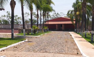 TERRENO CON CONSTRUCCIÓN EN VENTA - C. EL SALTO-CHAPALA