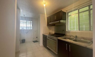 Casa en Renta en Cerrada Providencia, Apodaca | 3 Recámaras, Privada