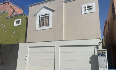 Casa en Renta en Cerrada Providencia, Apodaca | 3 Recámaras, Privada